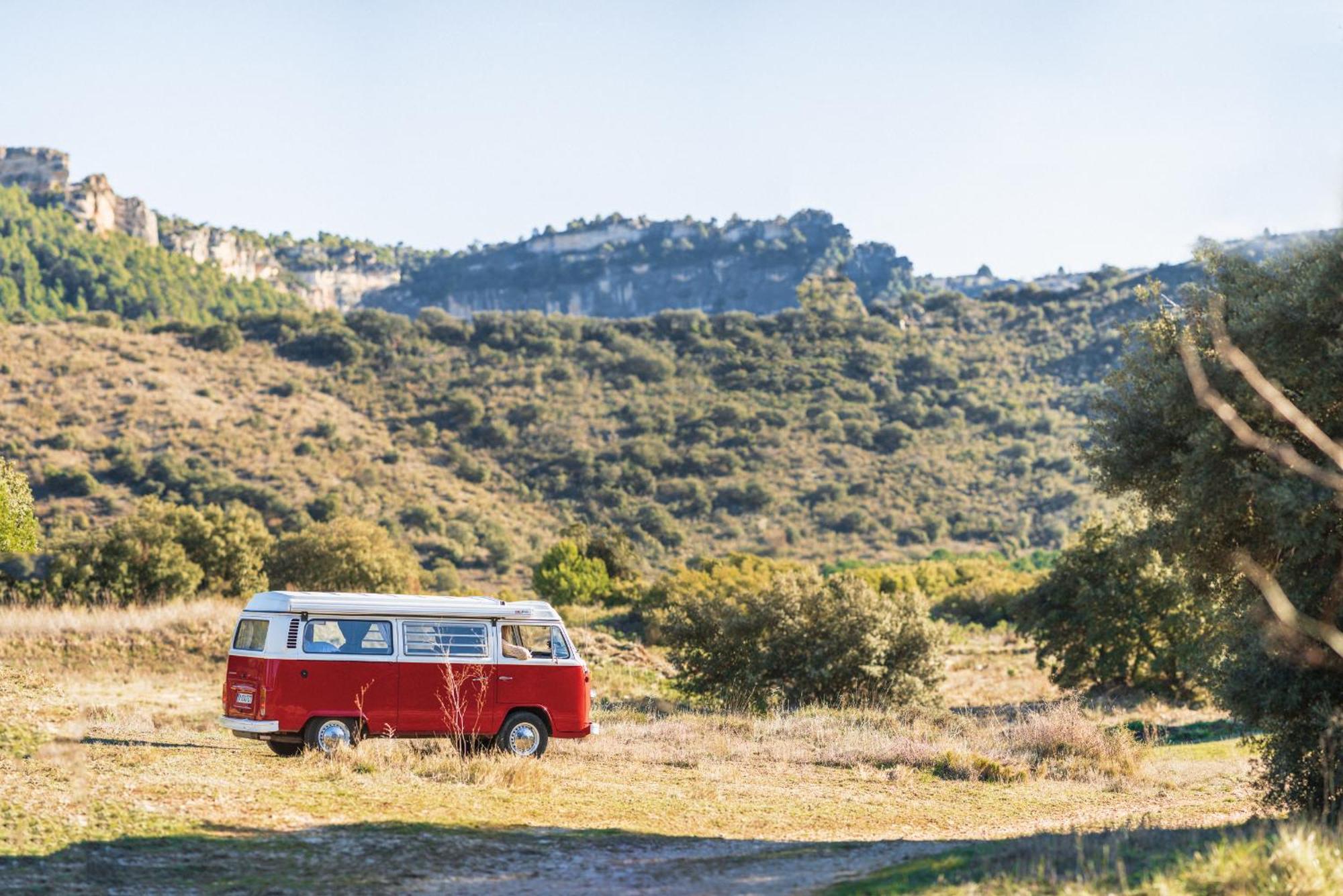 Retro Vw Kombi T2 Campervan L'Hospitalet de Llobregat Exteriör bild
