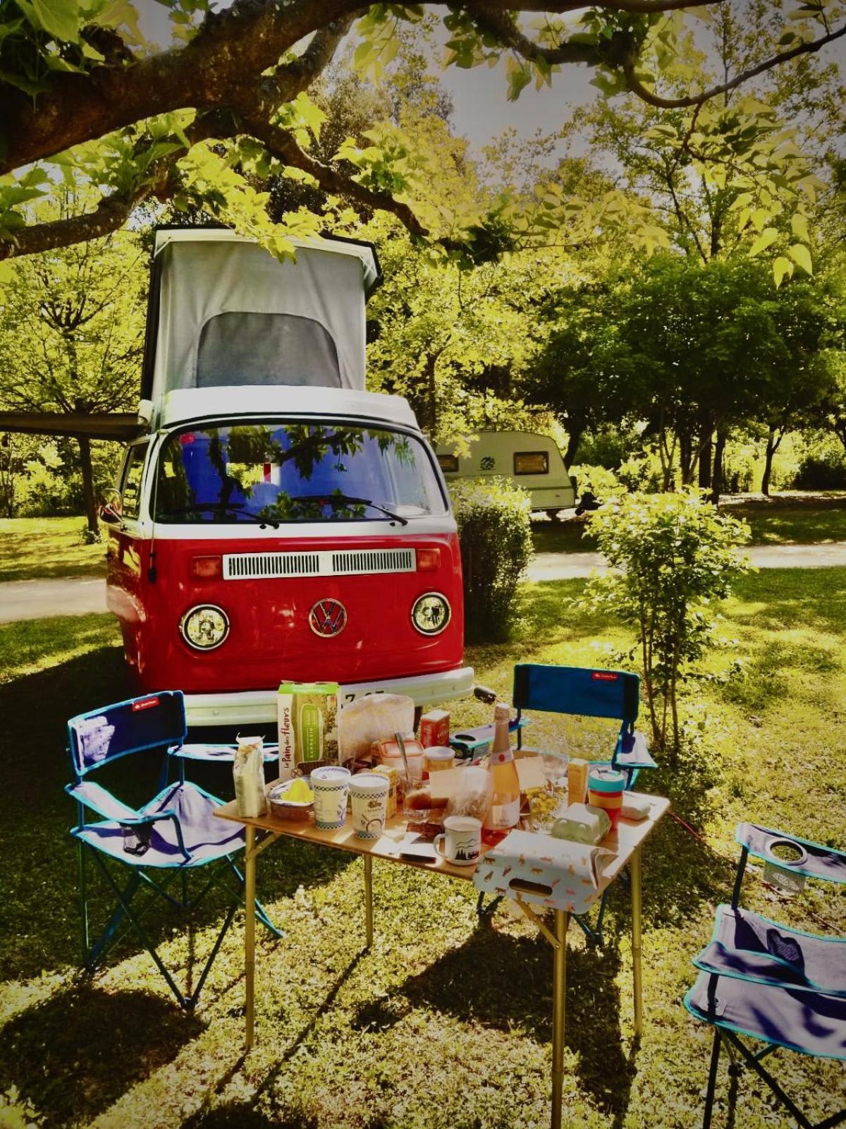 Retro Vw Kombi T2 Campervan L'Hospitalet de Llobregat Exteriör bild